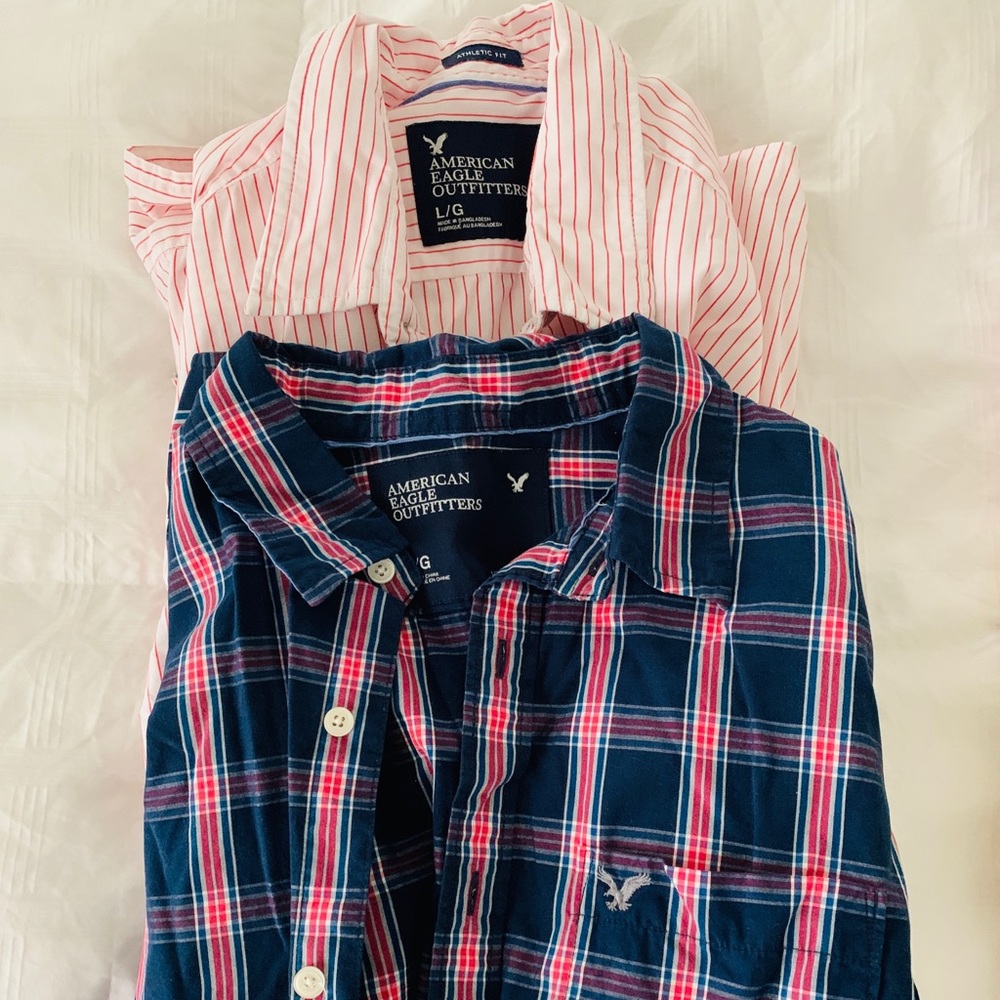 2 American Eagle men’s shirts